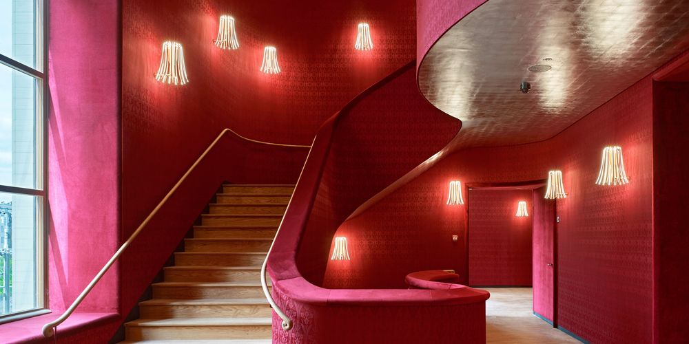 BS – Zwischen Steinenberg und Aeschenplatz. Theater Basel