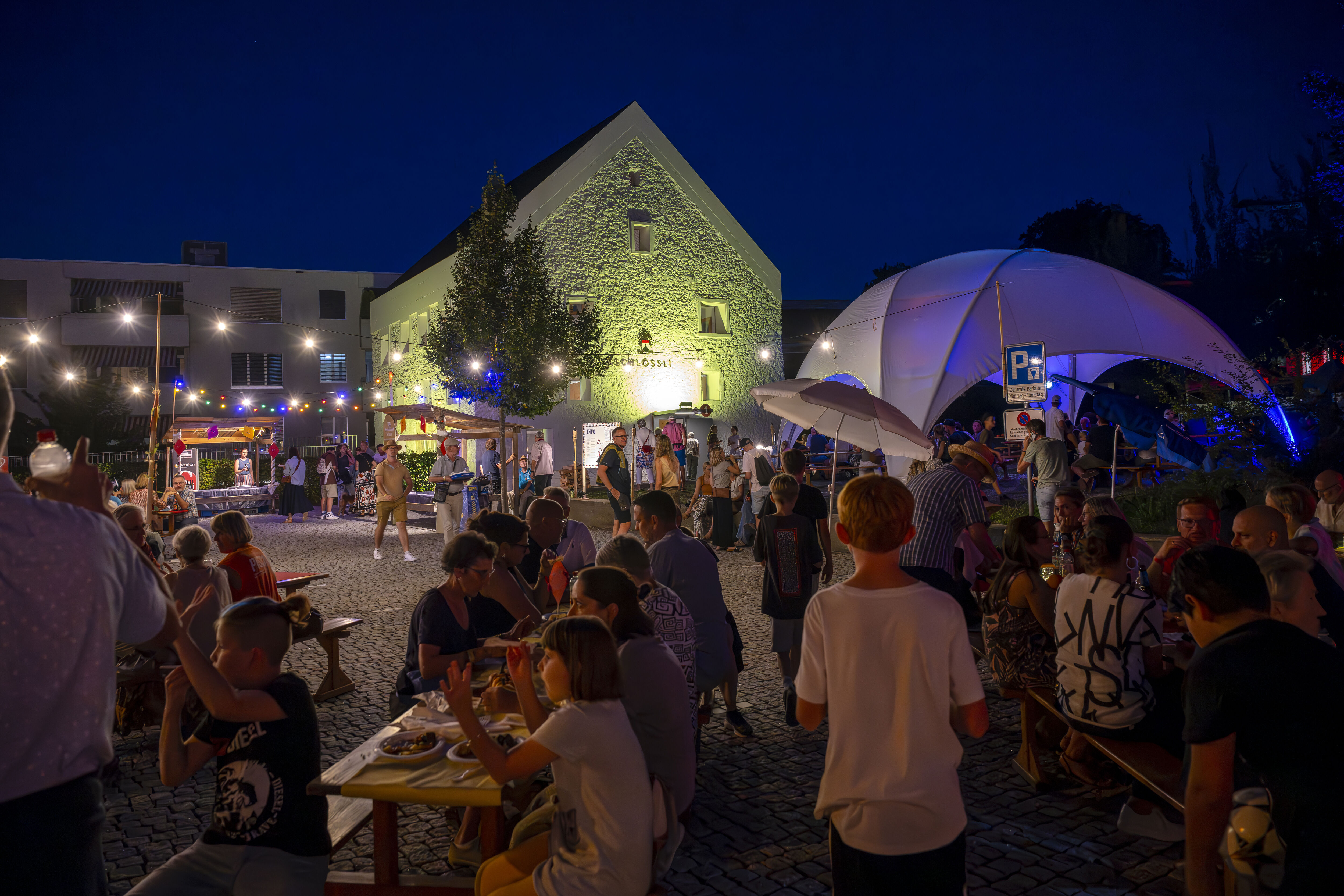 Schlössliplatz, Dreh und Angelpunkt des Festivals.