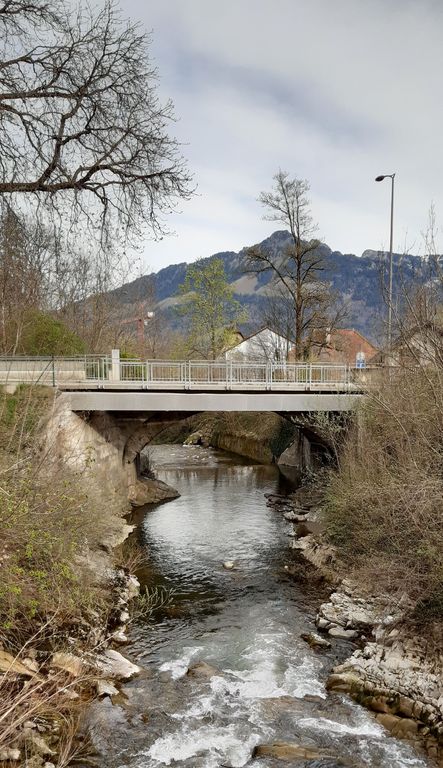 Pont sur la Trême