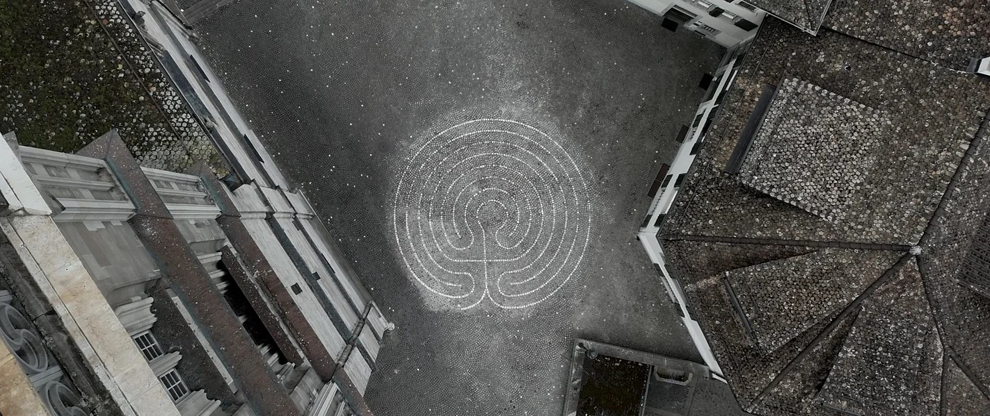 Steinlabyrinth, Grossmünsterplatz, Zürich