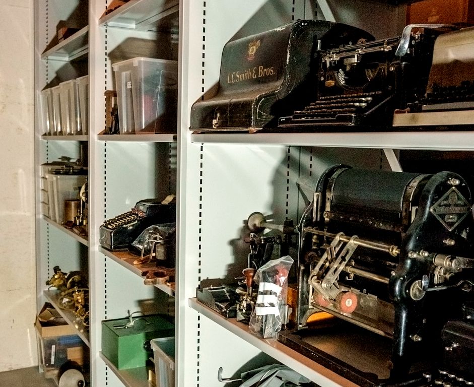 Grenchen, Blick ins Depot des Kultur-Historischen Museums Grenchen, Kulturgüterschutz