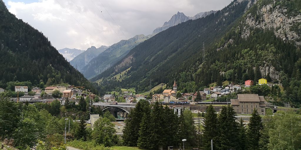 Blick ins Göschenertal von Osten