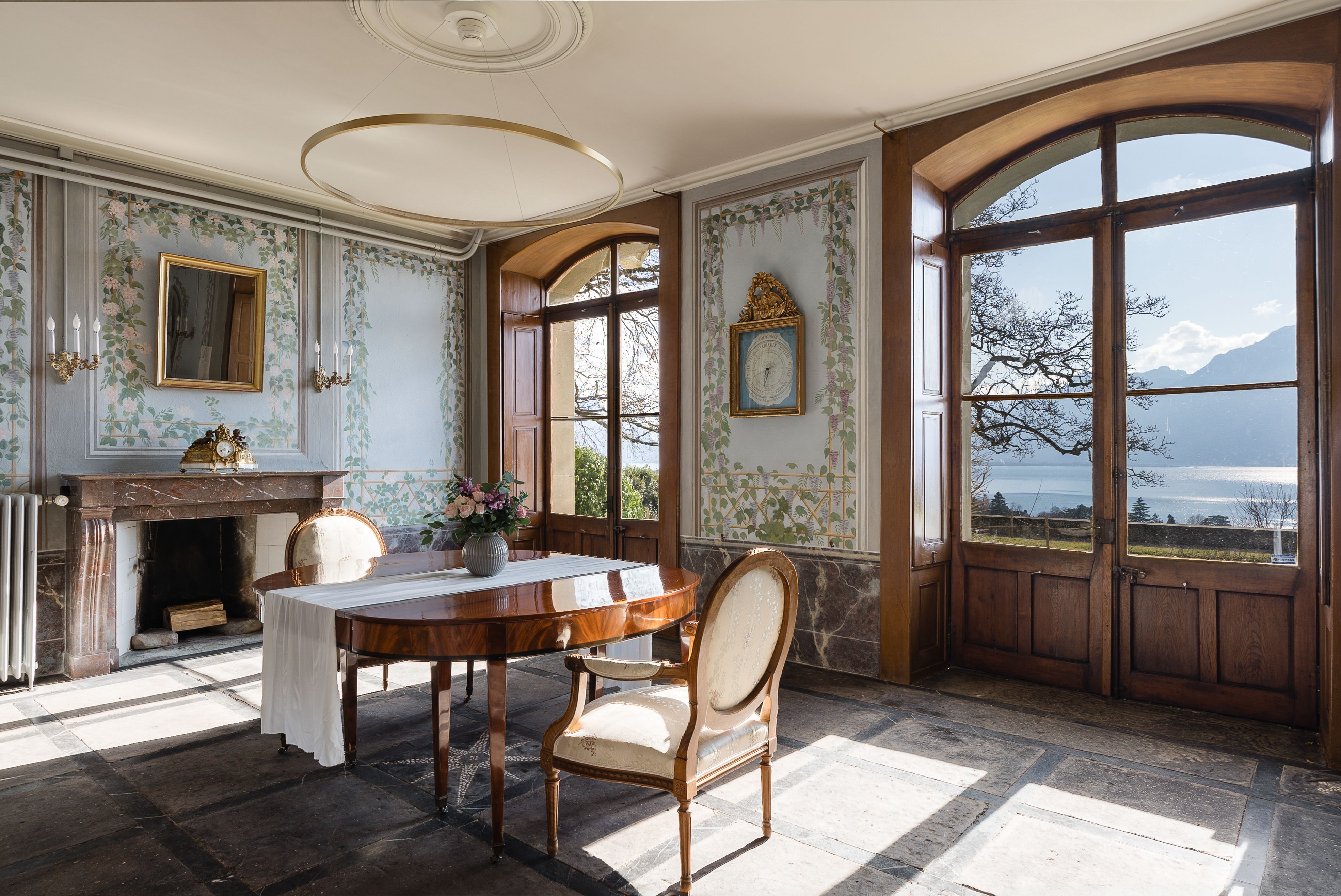 patrimoine suisse doges salon ancien hiver peintures murales