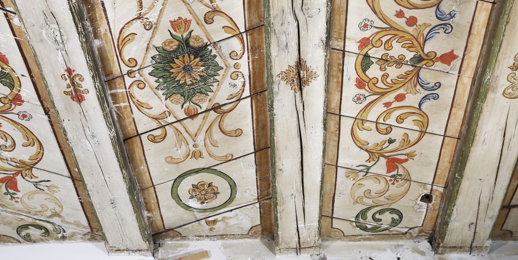 Nachdem das stattliche Eckhaus mehrere Jahre unbewohnt war, wird es aktuell umgebaut. Schauen Sie herein und bestaunen Sie städtische Wohnkultur von der Barockzeit bis ins 20. Jahrhundert!